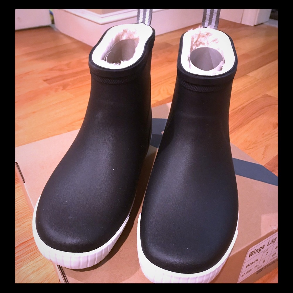 NWT TRETORN WINGS LAG VINTER RUBBER BOOT SZ 10 BLK